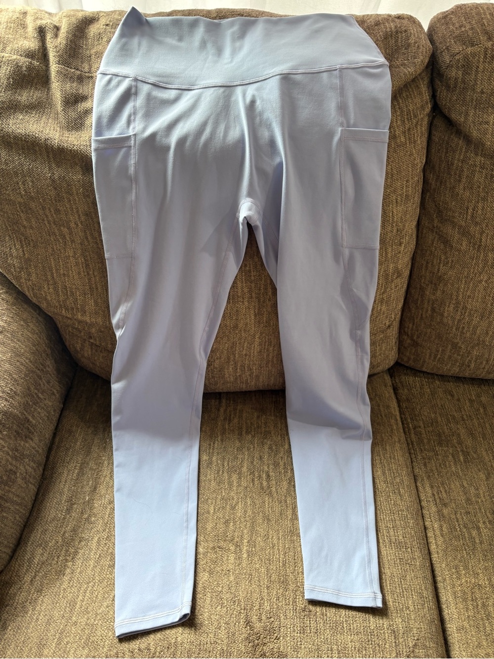 CVG Lilac Purple Pocket Leggings Size Large NWOT